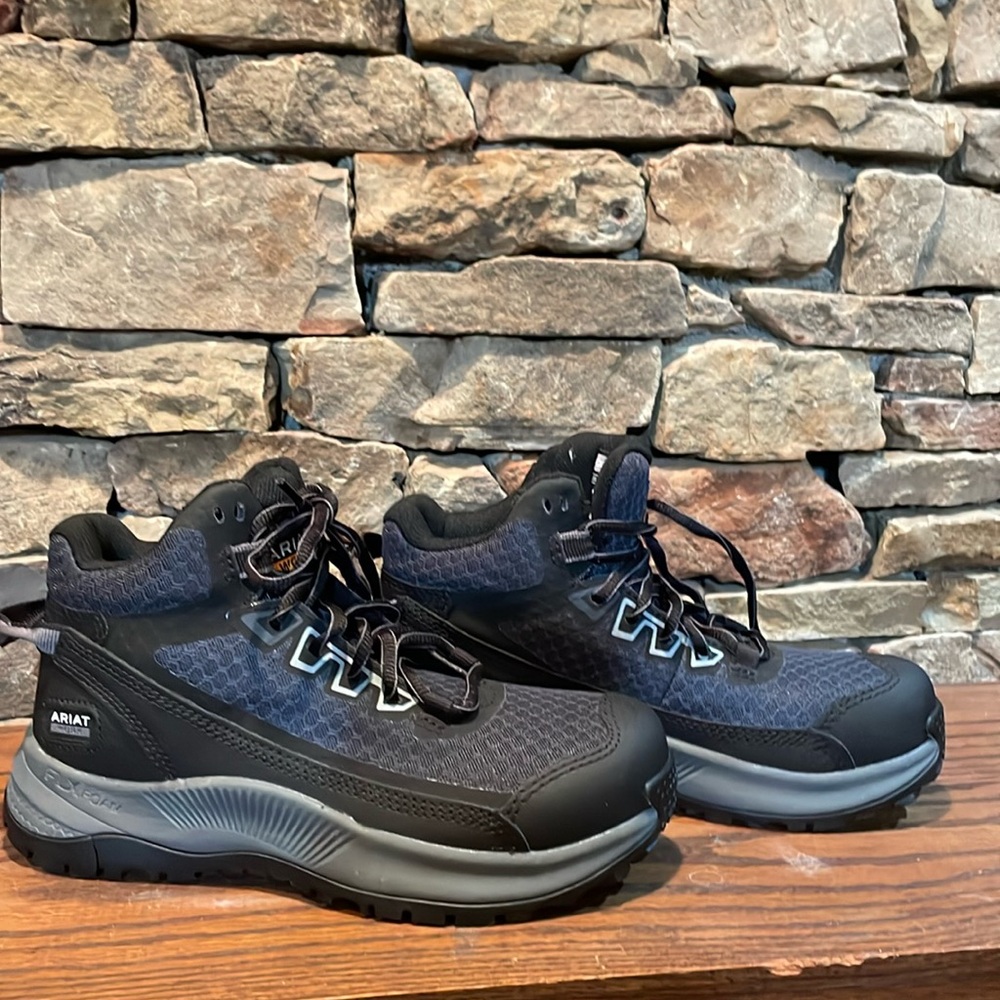 Ariat Outspace Mid Composite Toe Women’s Shoes